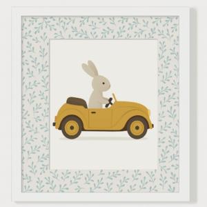 Lámina infantil – Animalito en coche de tu color favorito