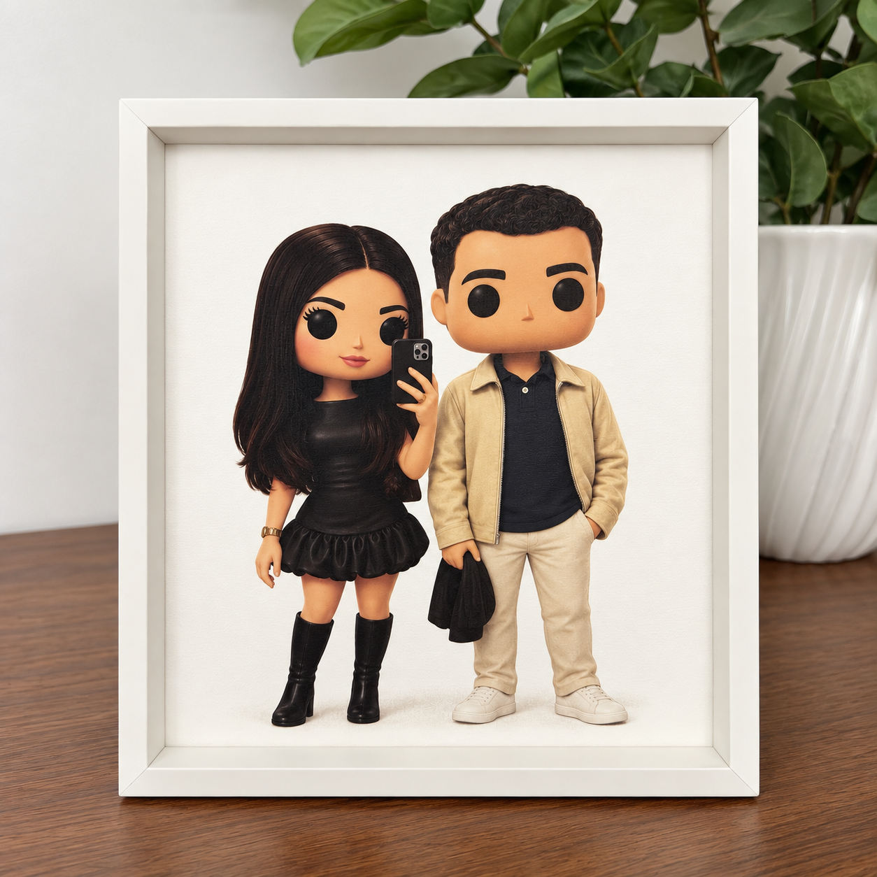 Lámina personalizada estilo muñeco cabezón de una pareja haciéndose un selfie, con fondo liso
